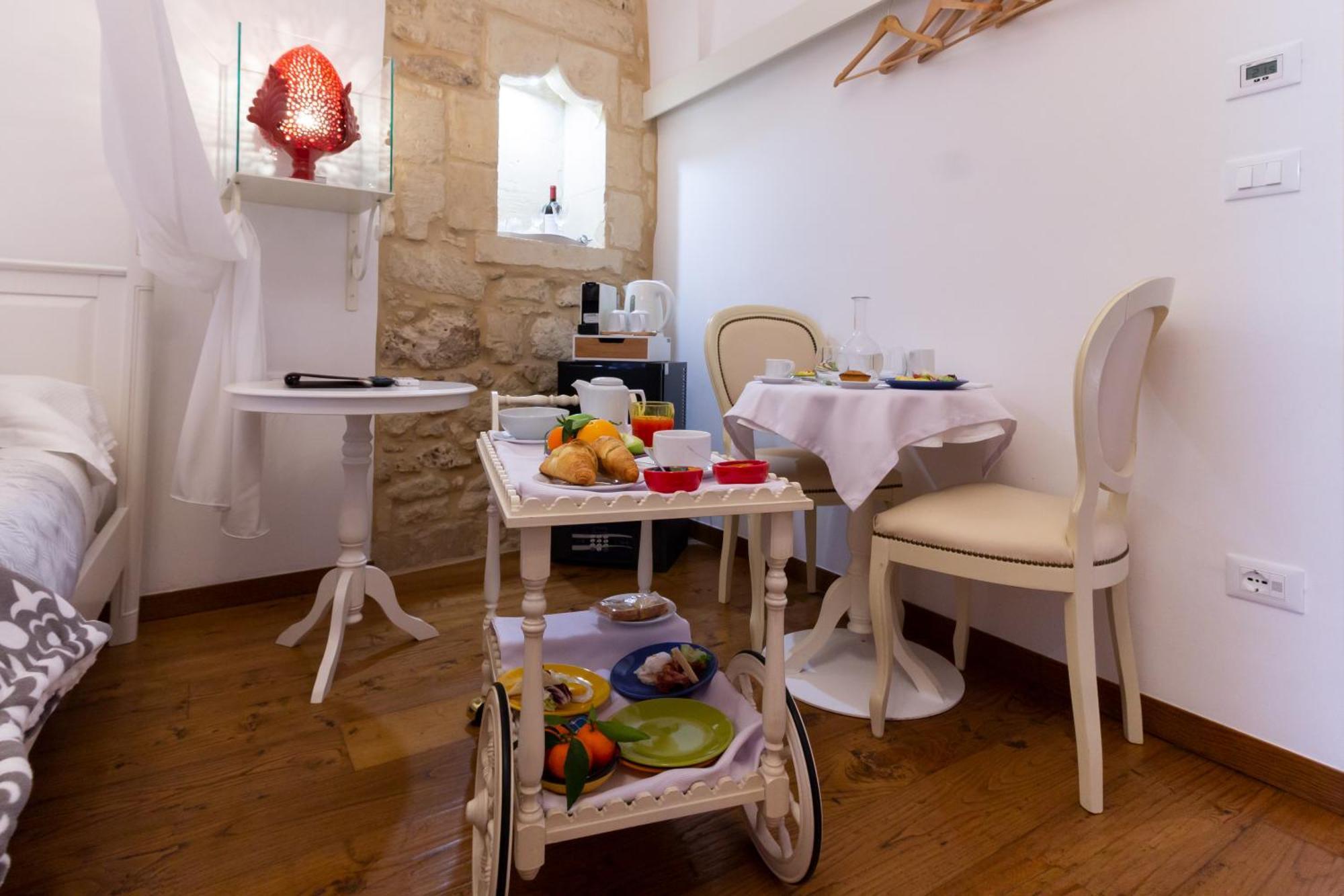 Le Nicchie Luxury Rooms Лечче Экстерьер фото